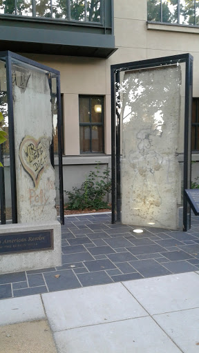 Historical Landmark «Berlin Wall», reviews and photos, 585 Franklin St, Mountain View, CA 94041, USA