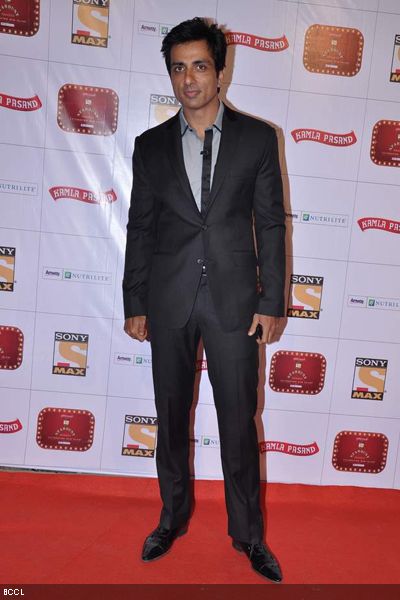 Sonu Sood looks dapper during the Stardust Awards 2013, held in Mumbai on January 26, 2013. (Pic: Viral Bhayani)