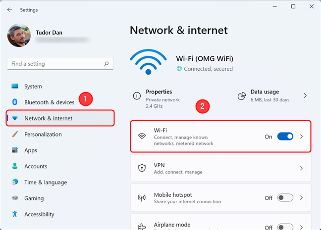 Nhấp vào Wi-Fi trong phần Mạng và internet