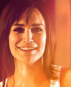 Nicole da Silva Profile Pics Dp Images