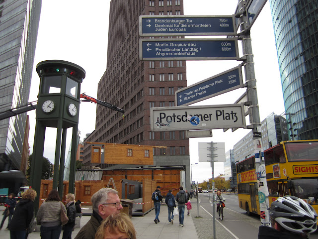 5 días descubriendo Berlín. - Blogs de Alemania - Sachsenhausen, Potsdamer platz, Topografía del terror y Checkpoint charlie (5)