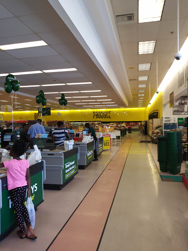 Grocery Store «Winn-Dixie», reviews and photos, 2700 Recker Hwy, Winter Haven, FL 33880, USA