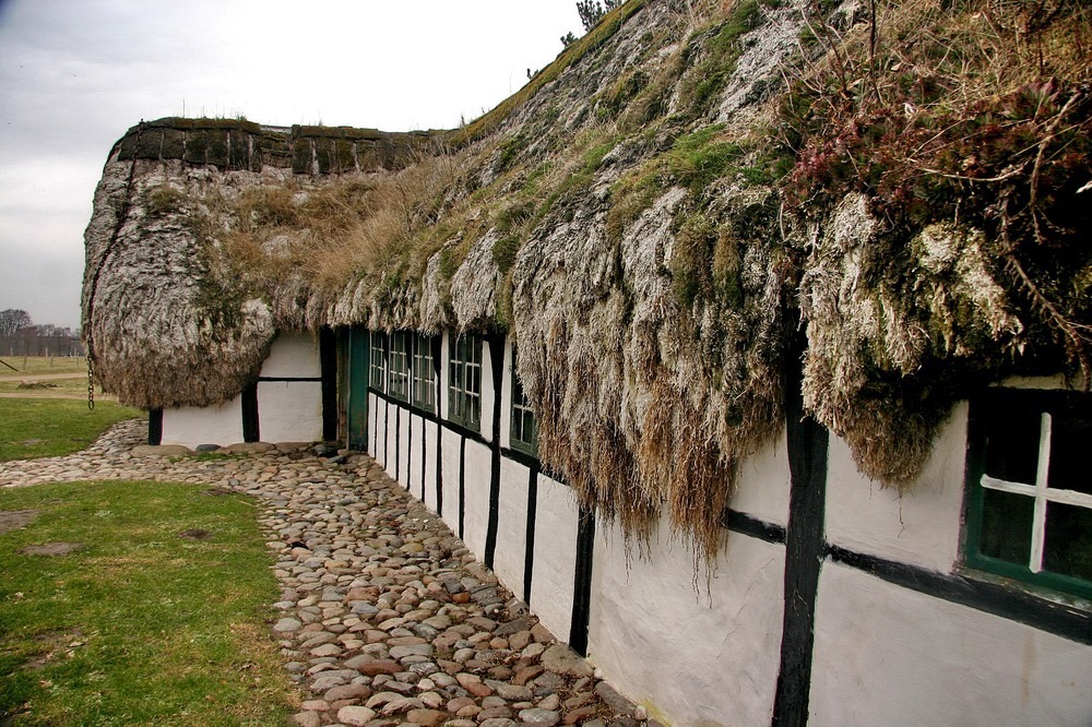 The Seaweed Houses of Læsø Island Seaweed-roof-laeso-52?imgmax=1600