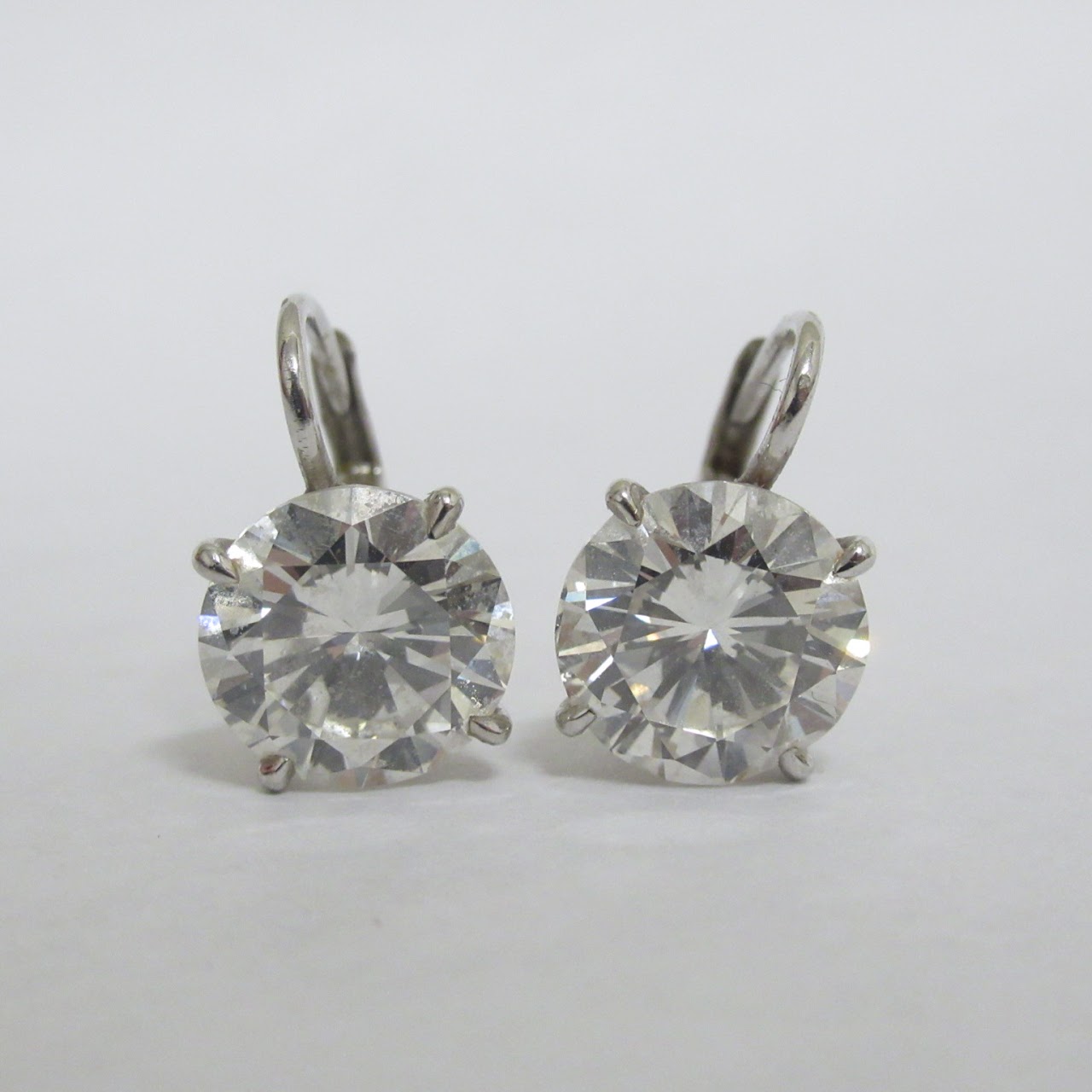 18K White Gold Earrings