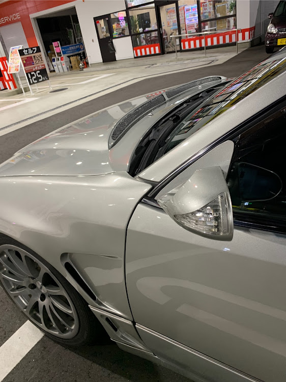アリストのアリスト JZS161・アリスト・TOM'S・TRUST GReddy・HELLAに関するカスタム事例の投稿画像1枚目