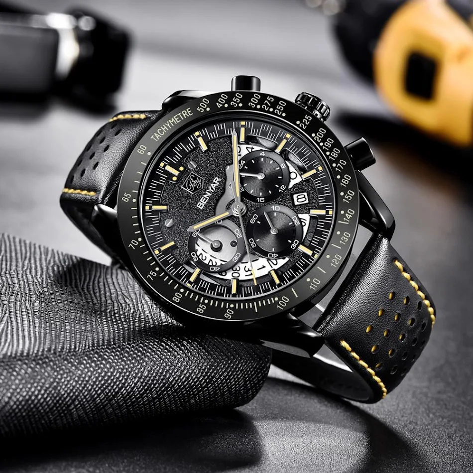 Montre homme à quartz. Précision et style à votre poignet. Design élégant, durabilité exceptionnelle et mouvement à quartz fiable pour l'homme moderne.