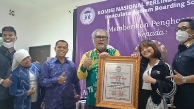 Doddy Sudrajat Sibuk Somasi, Haji Faisal dan Fuji Malah Dapat Penghargaan dari Komnas Anak