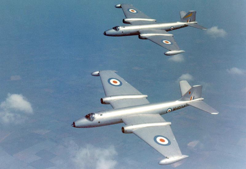 파일:external/www.militaryfactory.com/english-electric-canberra-bomber.jpg