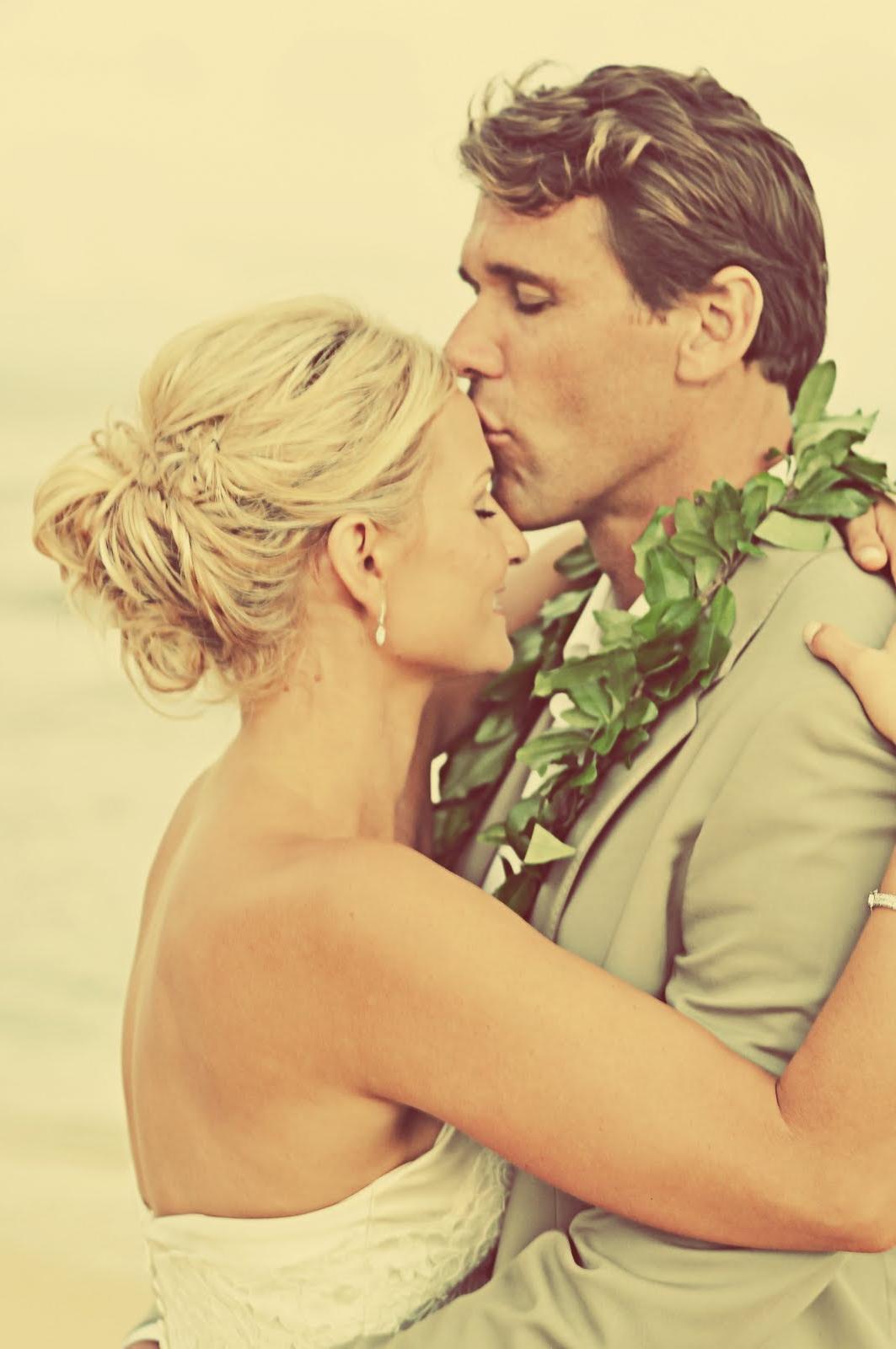 beach backyard wedding of