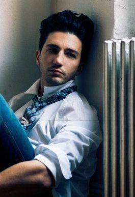 John Magaro Profile Pics Dp Images