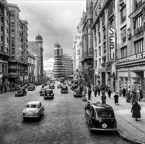 Gran Vía, Madrid 1954. Horacio Novais