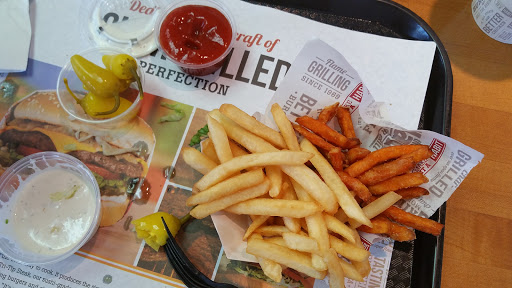 Hamburger Restaurant «The Habit Burger Grill», reviews and photos, 9243 Winnetka Ave, Chatsworth, CA 91311, USA