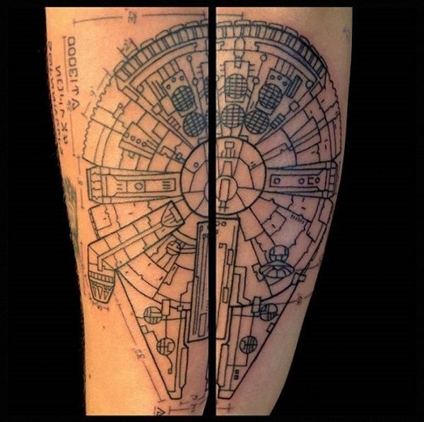 este_millennium_falcon_modelo_de_design