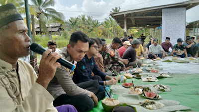 Warga Dusun Kelang Jaya Gelar Haul Sedekah Bumi ke- 54 Dengan Makan Seprahan