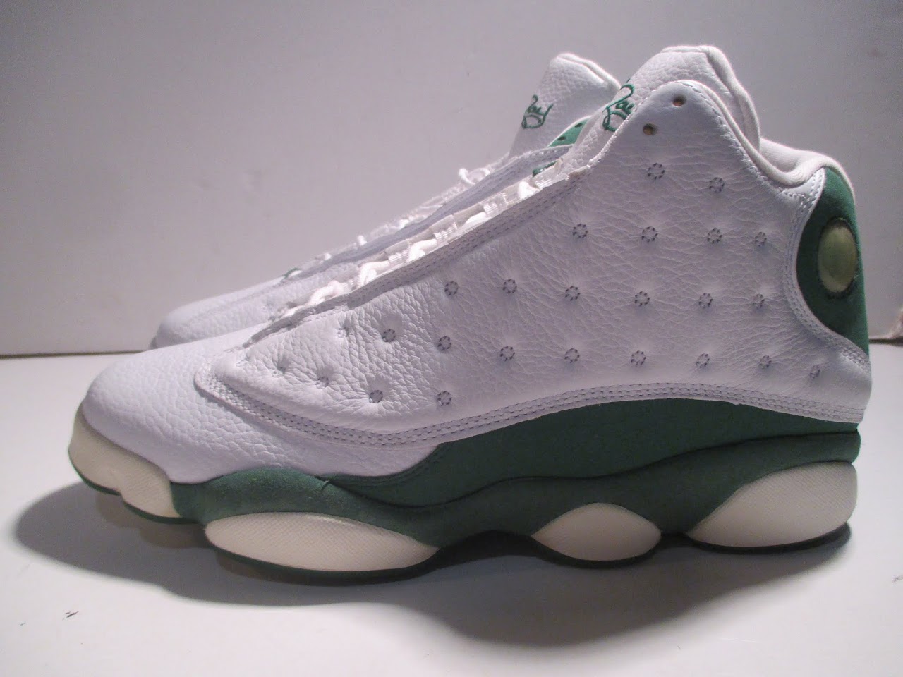 Air Jordan 13 Retro in Clover / White