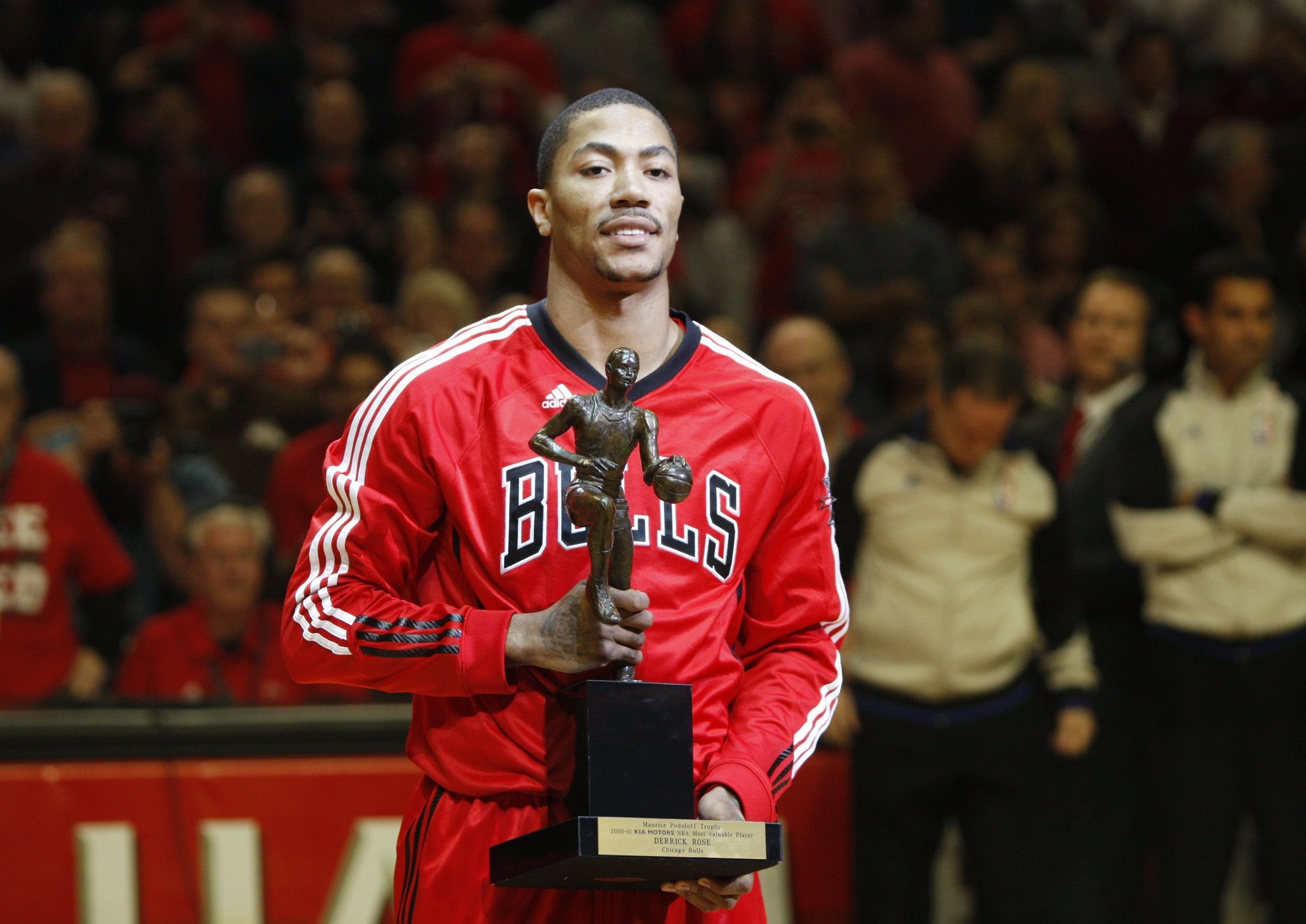 파일:redeye-derrick-rose-s-6-best-moments-with-the-bulls-20160622.jpg