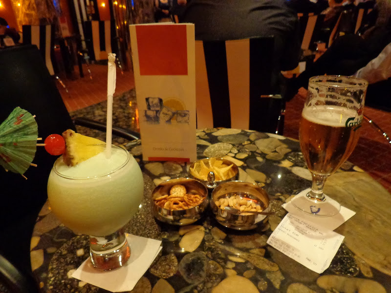 А включите-ка мне усилители качки! А подайте-ка белых пиджаков. Costa Paсifica февраль 13г