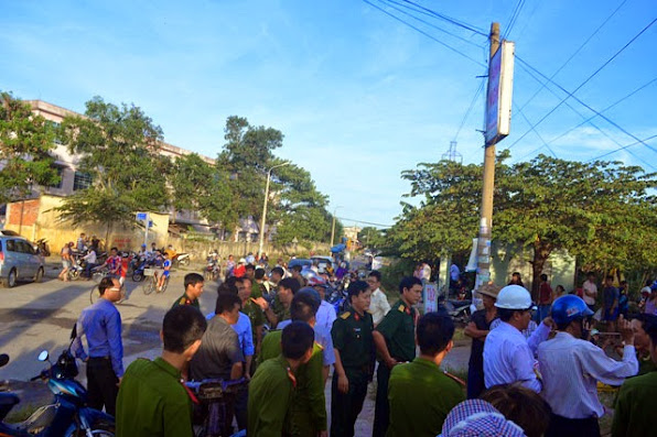 Da Nang Mot nguoi tu vong khi dang sac dien thoai  1