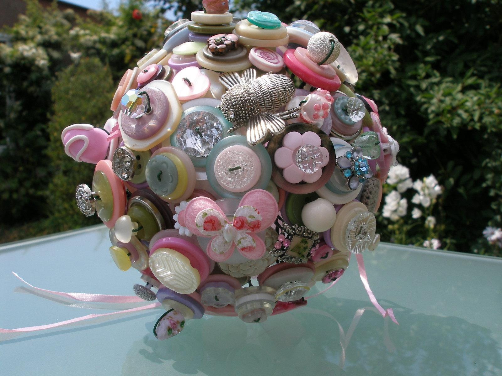 Pastel button bouquet