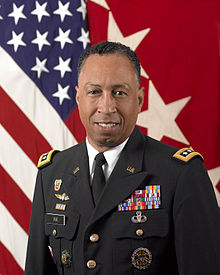 파일:external/upload.wikimedia.org/220px-General_Dennis_L._Via%2C_USA.jpg