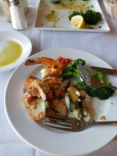 Italian Restaurant «Mezza Luna Italian Restaurant», reviews and photos, 459 Prospect Way, Half Moon Bay, CA 94019, USA