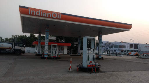 Indian Oil: Alakh Petroleum, National Highway 8A, Near Darshan Hotel, Surendranagar District, Vastadi, Gujarat 363435, India, Petrol_Pump, state GJ