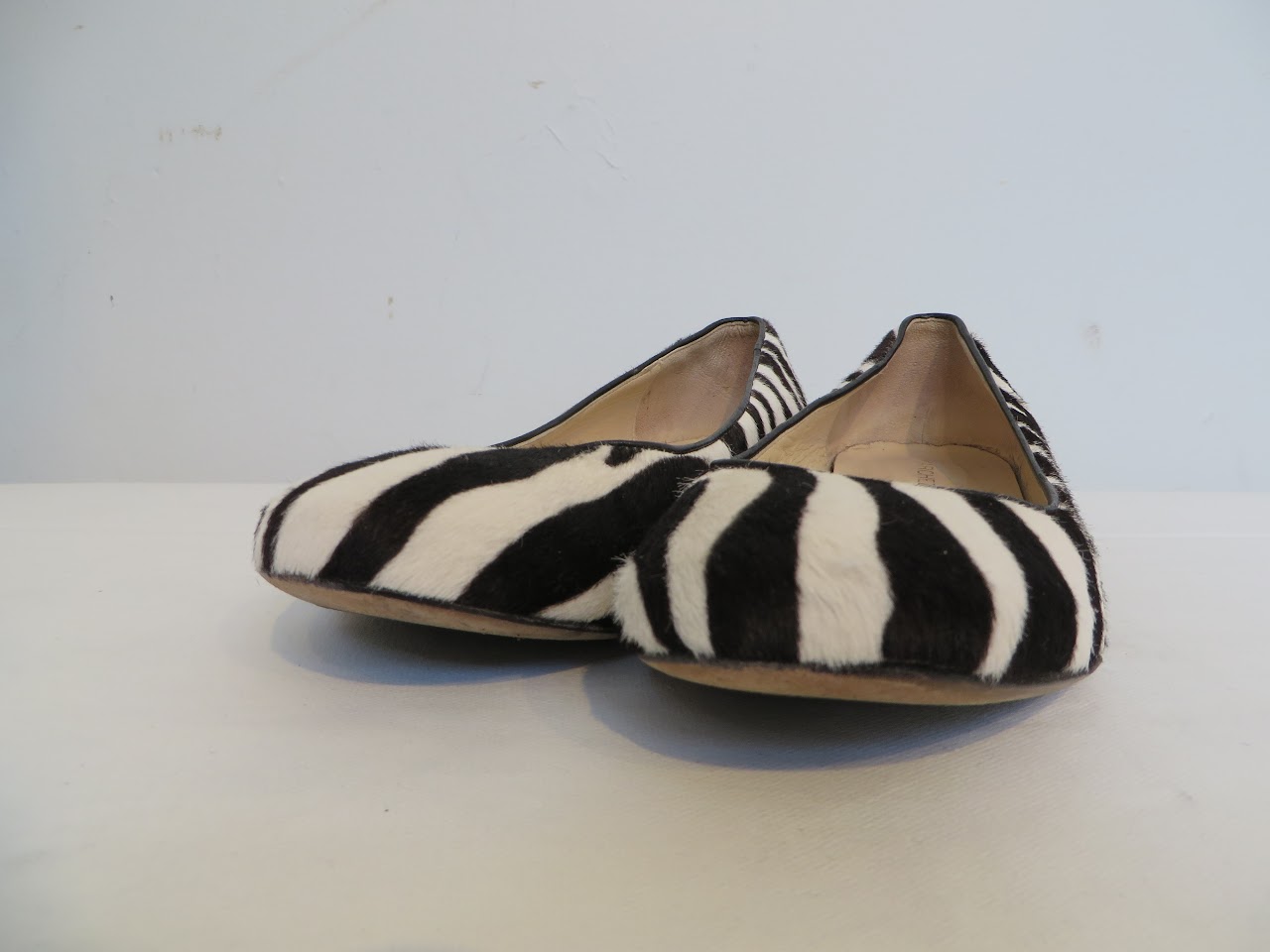 Marchez Vous Hide Flats