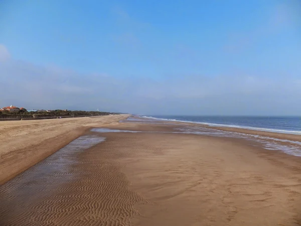 Skegness beach looking north
