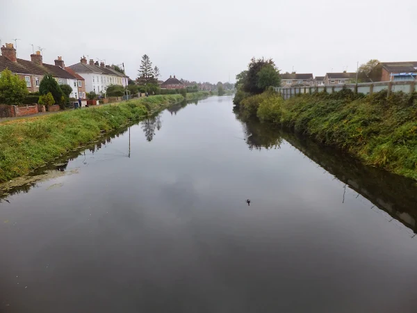 Maud Foster Drain from Vauxhall Road bridge, Boston looking south