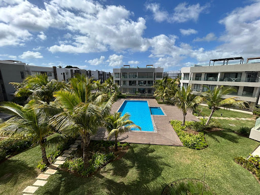 Appartement contemporain avec terrasse et piscine 3