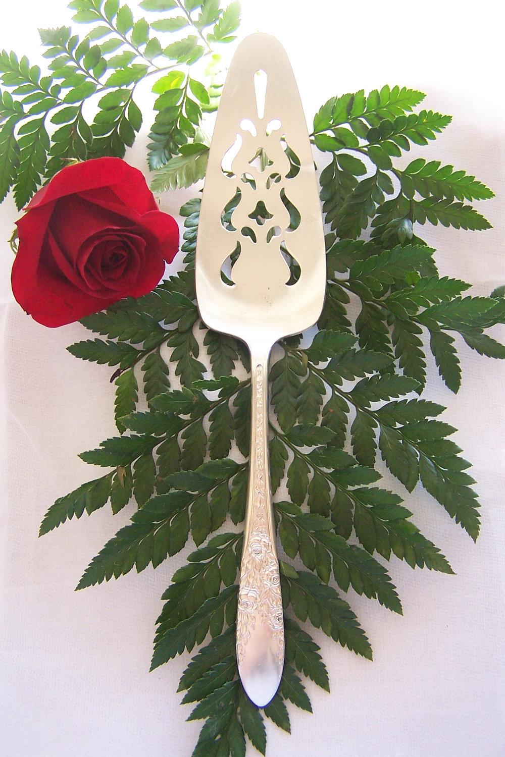 Wedding Cake Server - Vintage Silverplate - Rose and Leaf Pattern - National