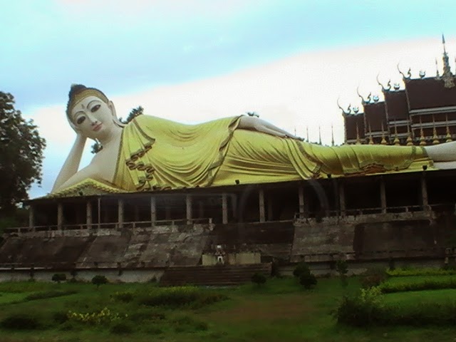 KANCHANABURI/RIO KWAI/AYUTHAYA/LOPBURI(TEMPLO MONOS)/PHITSANULOKE  17/09/2011 - THAILANDIA...BONDAD & MAGIA Y EMBRUJO EN ESTADO PURO (24)