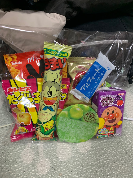 Nボックス+カスタムの見習えって事？・いつもイイネ&コメントありがとうございます🙇‍♂️・電球交換・パパへお土産・今朝もセブンでルーティンコーヒーに関するカスタム事例の投稿画像7枚目