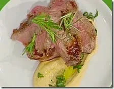 Tagliata con humus al berberè