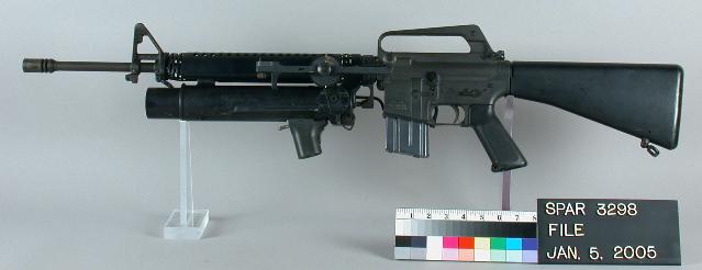 파일:external/upload.wikimedia.org/Colt_AR-15_with_XM148_Launcher.jpg