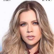 Ximena Duque Net Worth, Age, Wiki, Biography, Height, Dating, Family, Career