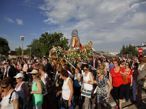 Más de 70.000 personas acompañaron a la Virgen de los Angeles en la bajada desde el Cerro