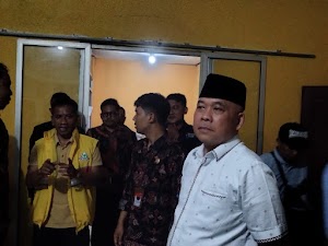 Anggota Komisi 2 DPR RI Heri Gunawan Lakukan Kunjungan Ke PPK Caringin Dalam Rangka Pemantauan Rapat Pleno Tingkat Kecamatan 