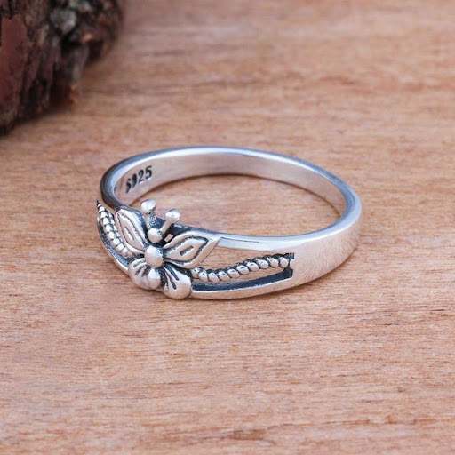 Title 3, S925 Thai Silver Butterfly Ring With Oil Drops....