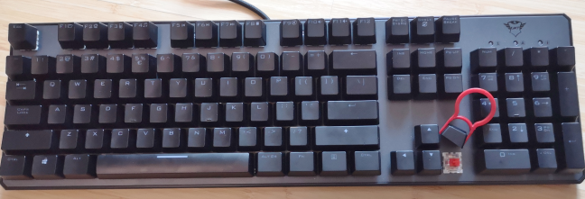 Tin tưởng GXT 865 Asta - sử dụng bộ kéo keycap tích hợp