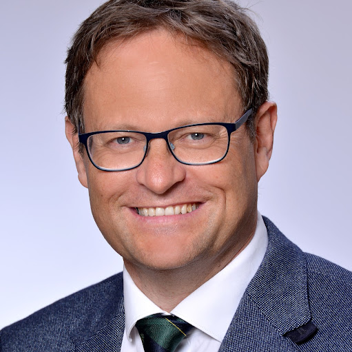 Hüftspezialist Prof. Dr. med. Karl Stoffel, PhD