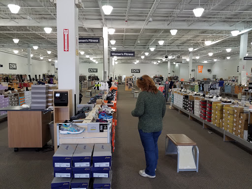 Shoe Store «DSW Designer Shoe Warehouse», reviews and photos, 1362 Park St, Stoughton, MA 02072, USA