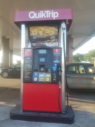 Gas Station «QuikTrip», reviews and photos, 1451 22nd St, West Des Moines, IA 50266, USA