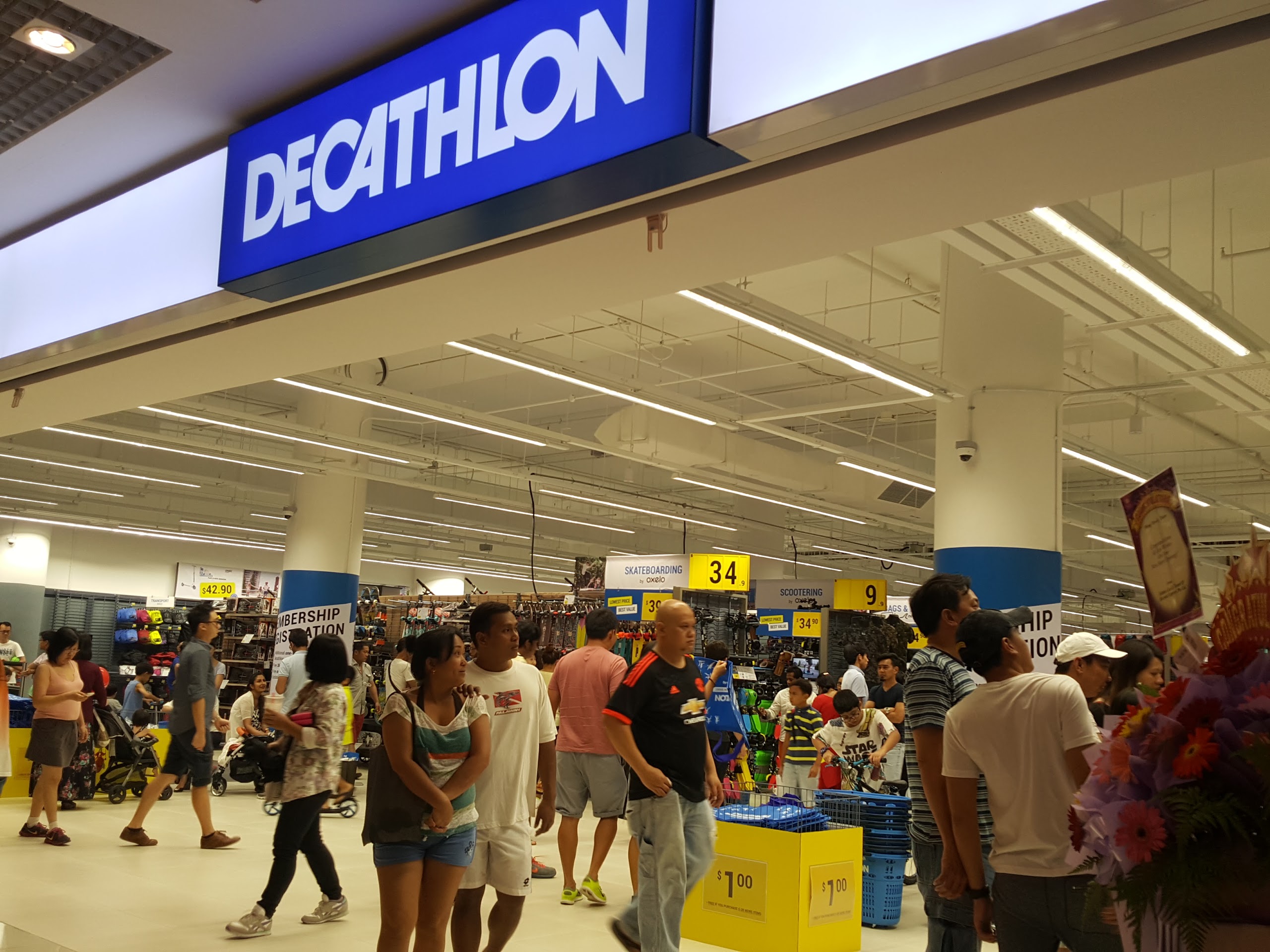 decathlon city square