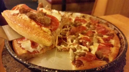 Pizza Restaurant «Pizza Hut», reviews and photos, 1050 N Ponce De Leon Blvd, St Augustine, FL 32084, USA