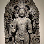 Visnu Vasudeva. Karnataka. Epoque hoysala, 12e s. Chloritoschiste. MA 2131.