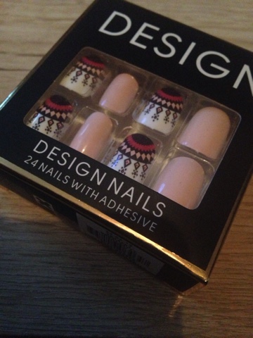 Do they make fake nails for men?