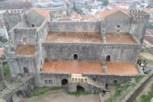 EL CORAZÓN DE PORTUGAL: MONASTERIOS, CASTILLOS Y ALDEAS - Blogs de Portugal - CASTILLO DE LEIRIA Y CONVENTO DE CRISTO DE TOMAR (8)