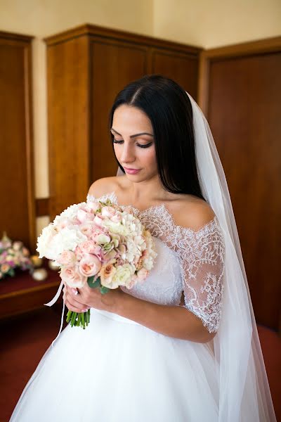 Wedding photographer Gosha Nuraliev (lider). Photo of 13 October 2016