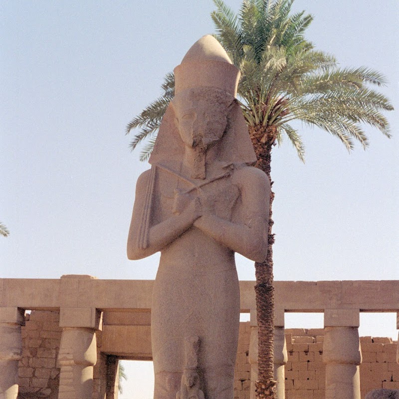 Luxor_05 Karnak Temple Statues.jpg Luxor_05 Karnak Temple Statues.jpg